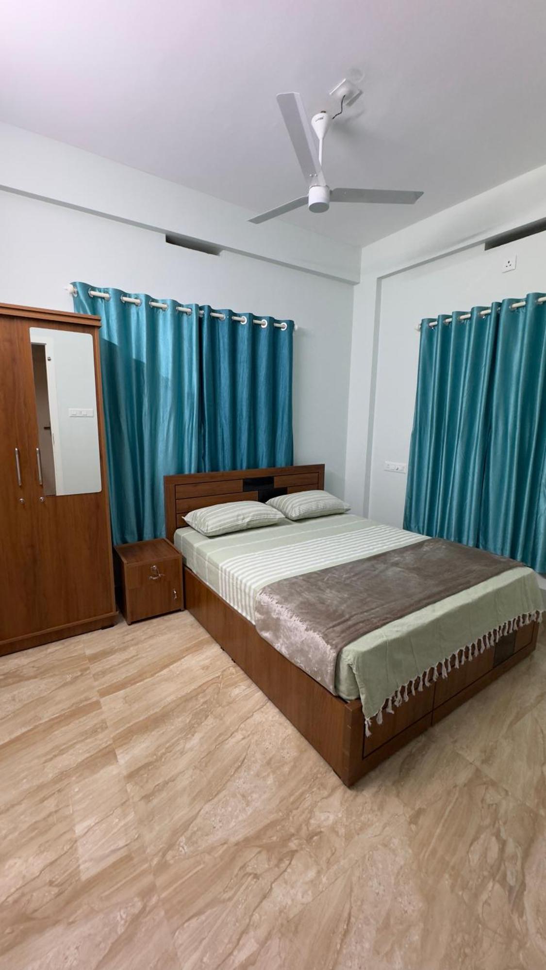 The Karlyle Homestay Vaduvanchal Extérieur photo